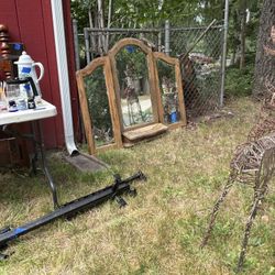 Dresser Mirror With Jewelry Box $50