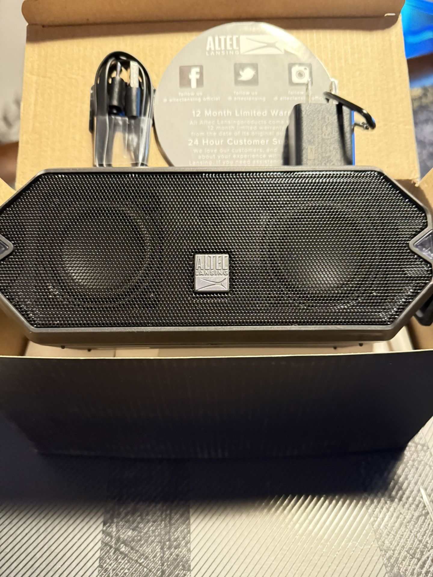 Altec Lansing - HydraBlast Wireless Portable Bluetooth Speaker, IP67 Waterproof, USB C Rechargeable Outdoor Speakers w/Built in Phone Charger