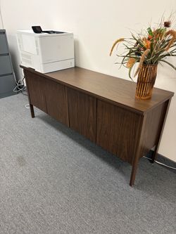 Tv console