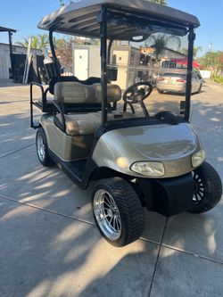 Golf cart