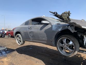 2008 Nissan Altima for parts