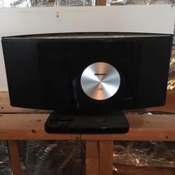 Radio With iPod Dock And CD 