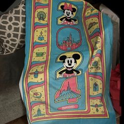 Disneyland BIG beach towel new