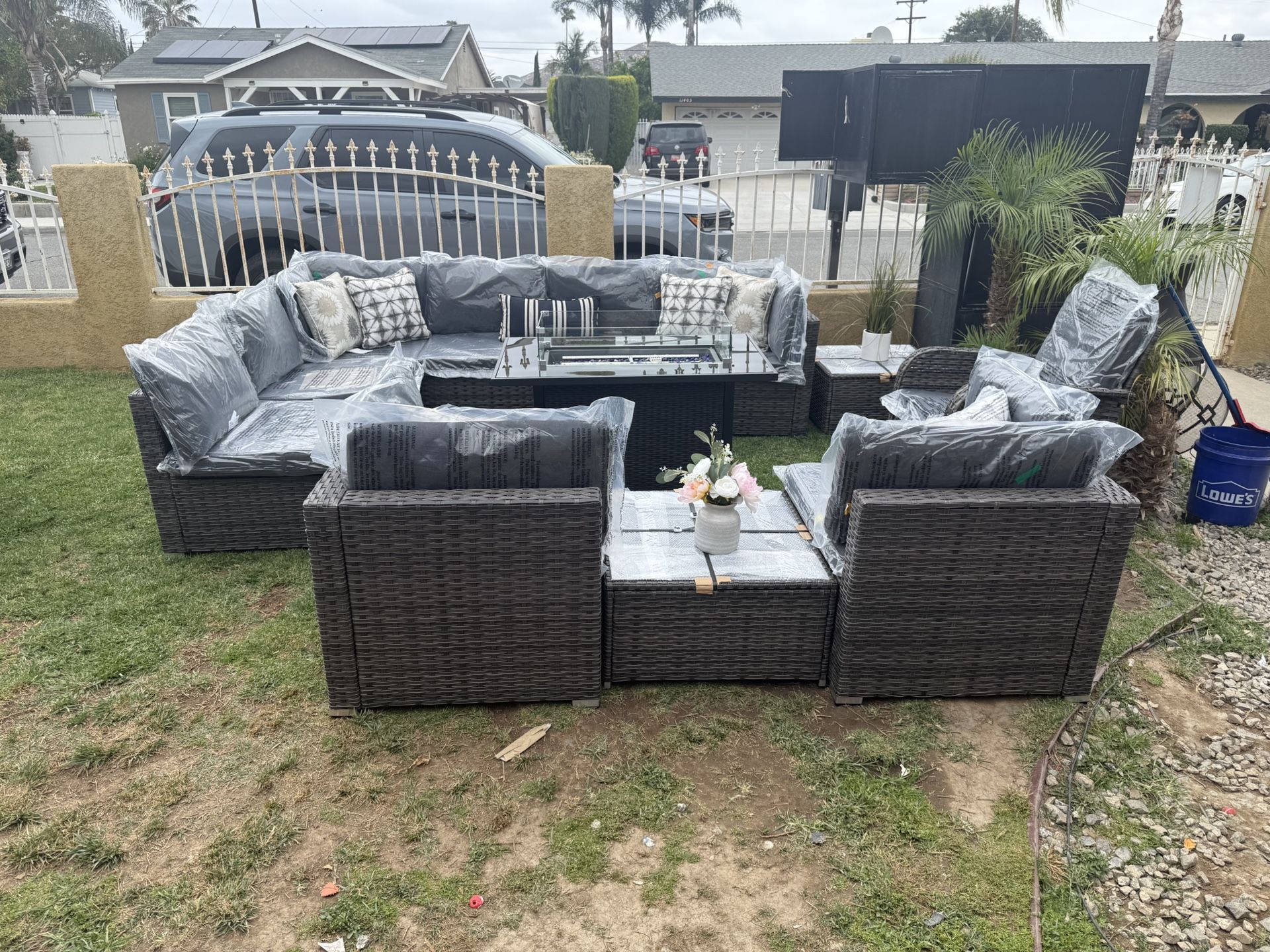 Brand New Patio Outdoor Furniture Set With Fire Pit 