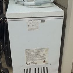 Thompson Deep Freezer 