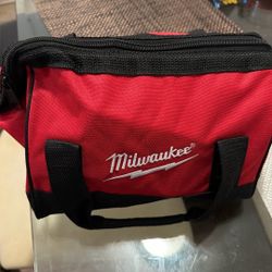 Milwaukee Set Of Drills 