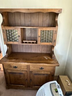 Dining room set with chairs and hutch