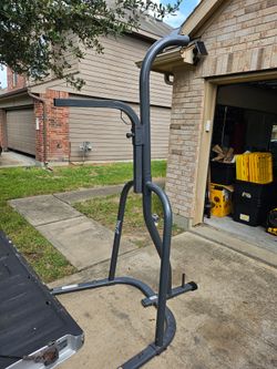Everlast boxing bag and speed bag stand