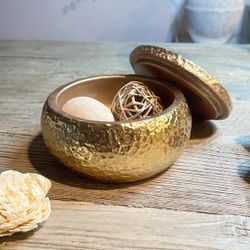 Elegant Gold Round Decor Box