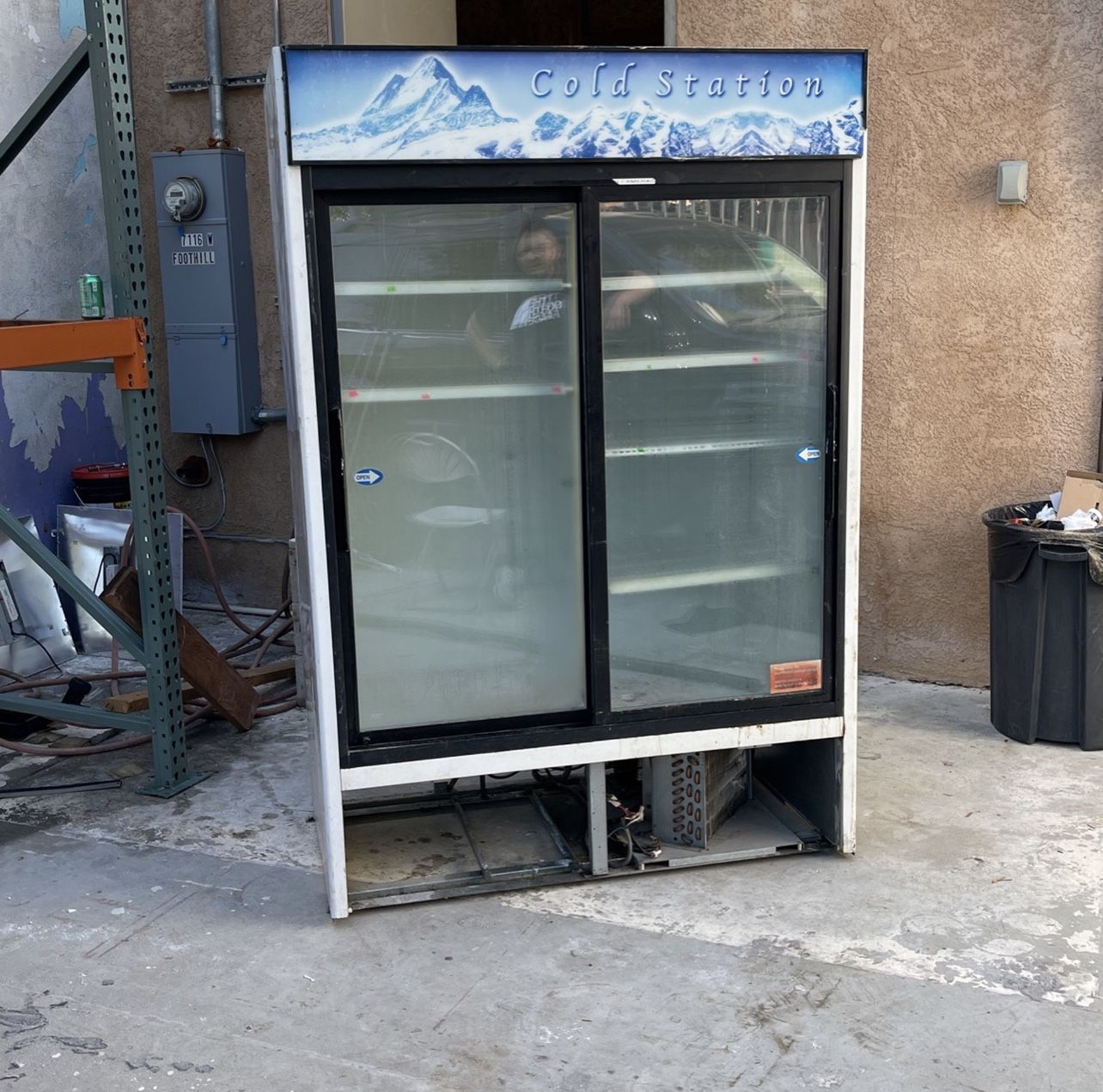Blue Air BAGR48 Blue Air NSF 48cu ft 2 Glass Door Cooler USED ! In good working condition $600 CASH FIRM PRICE! 53” X 78” X 30” Needs cleaning inside