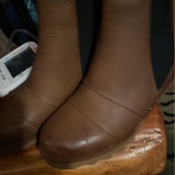 Shoes Size 8