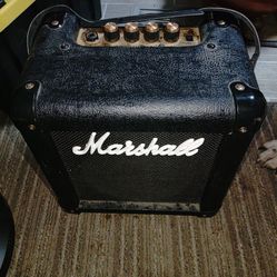 Marshall MG 2fx  Guitar Combo Amp