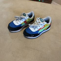 Kids Puma Tennis Shoes 12c