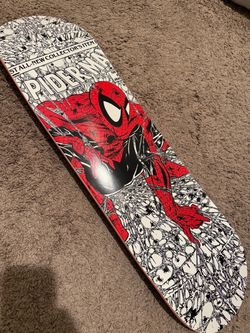 Huf - Glow in the Dark Spiderman Skateboard
