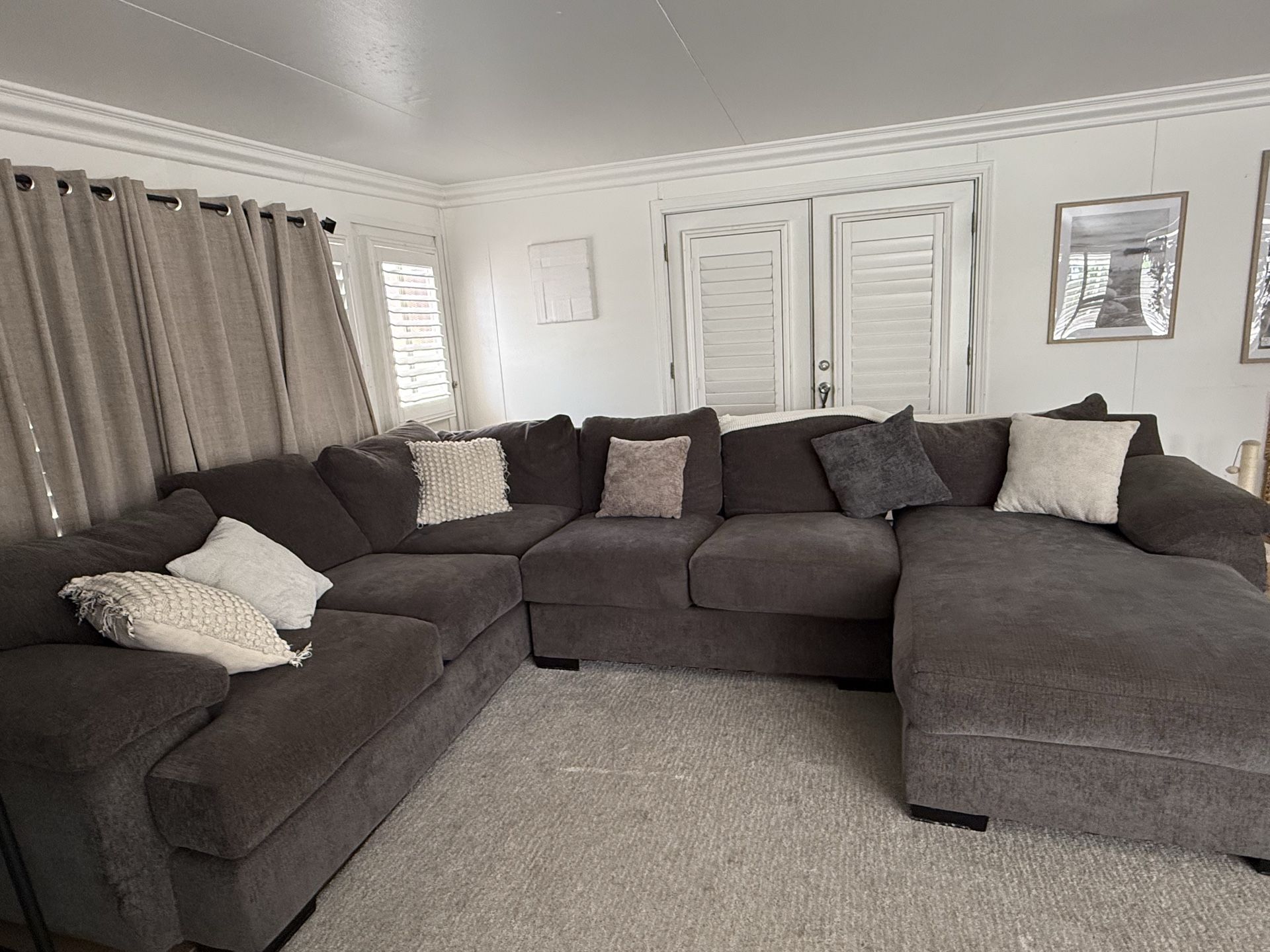 Three piece sectional couch