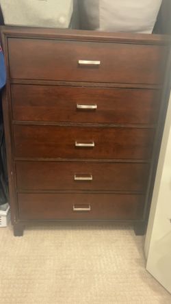 Dresser/Tall Dresser/Nightstand