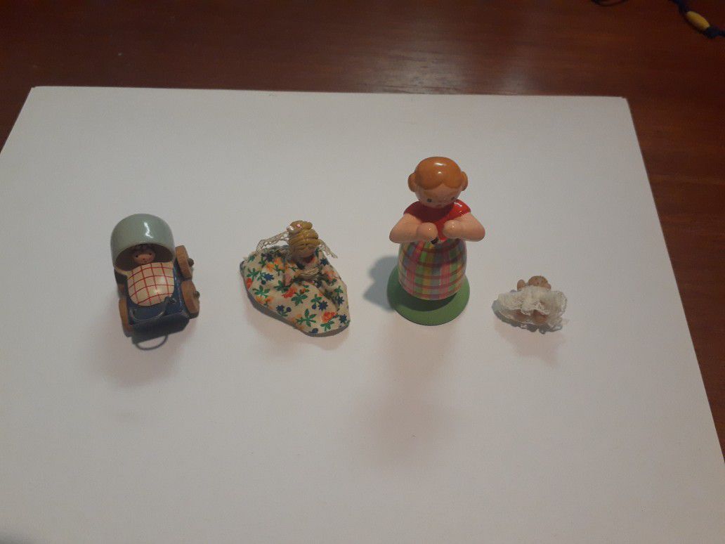 Miniature Dolls Wooden 