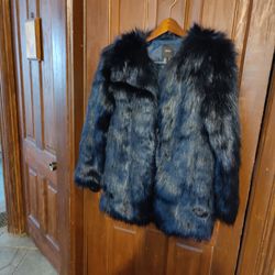 Blue faux fur coat really sharp looking small $15