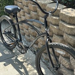 ELE TRA CRUISER 1 For A Rider 5’ Feet It Has 24” Wheels Like New Ready To Ride