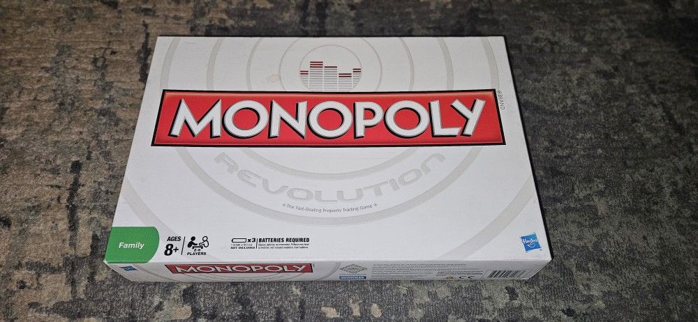 Monopoly Revolution (2010) 100% Complete Excellent Condition. Tested & Working!!