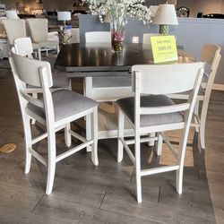 7PC Dining Room Set 