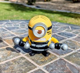 2017 Despicable Me 3 Moving Pumping Iron Minion McDonald's Happy Meal Toy EUC