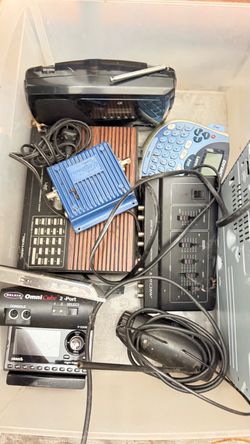 Vintage Electronics Lot – Samsung Blu-ray, DYMO QX50, Archer, Sirius, Belkin