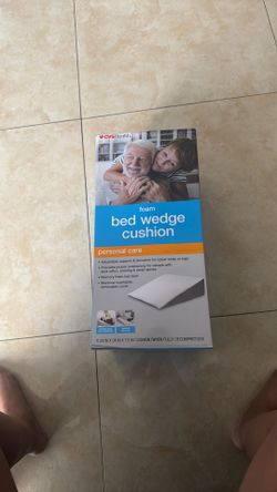 Bed wedge cushion