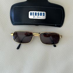 Vintage Versus Versace Sunglasses. Unisex . Good condition. 