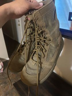 Tactical boots
