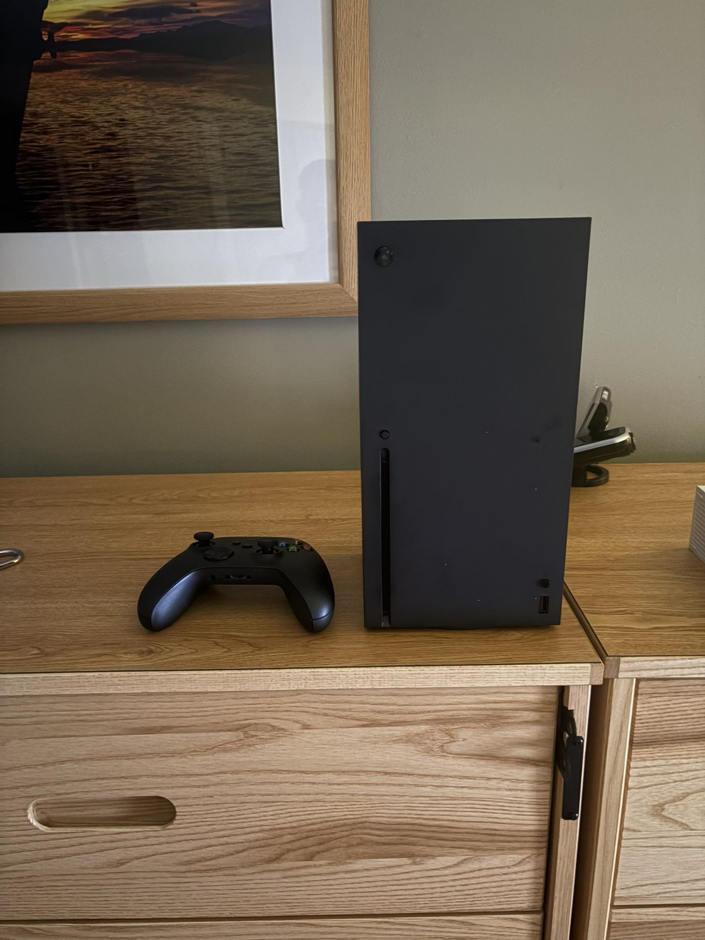 xbox series x and controller