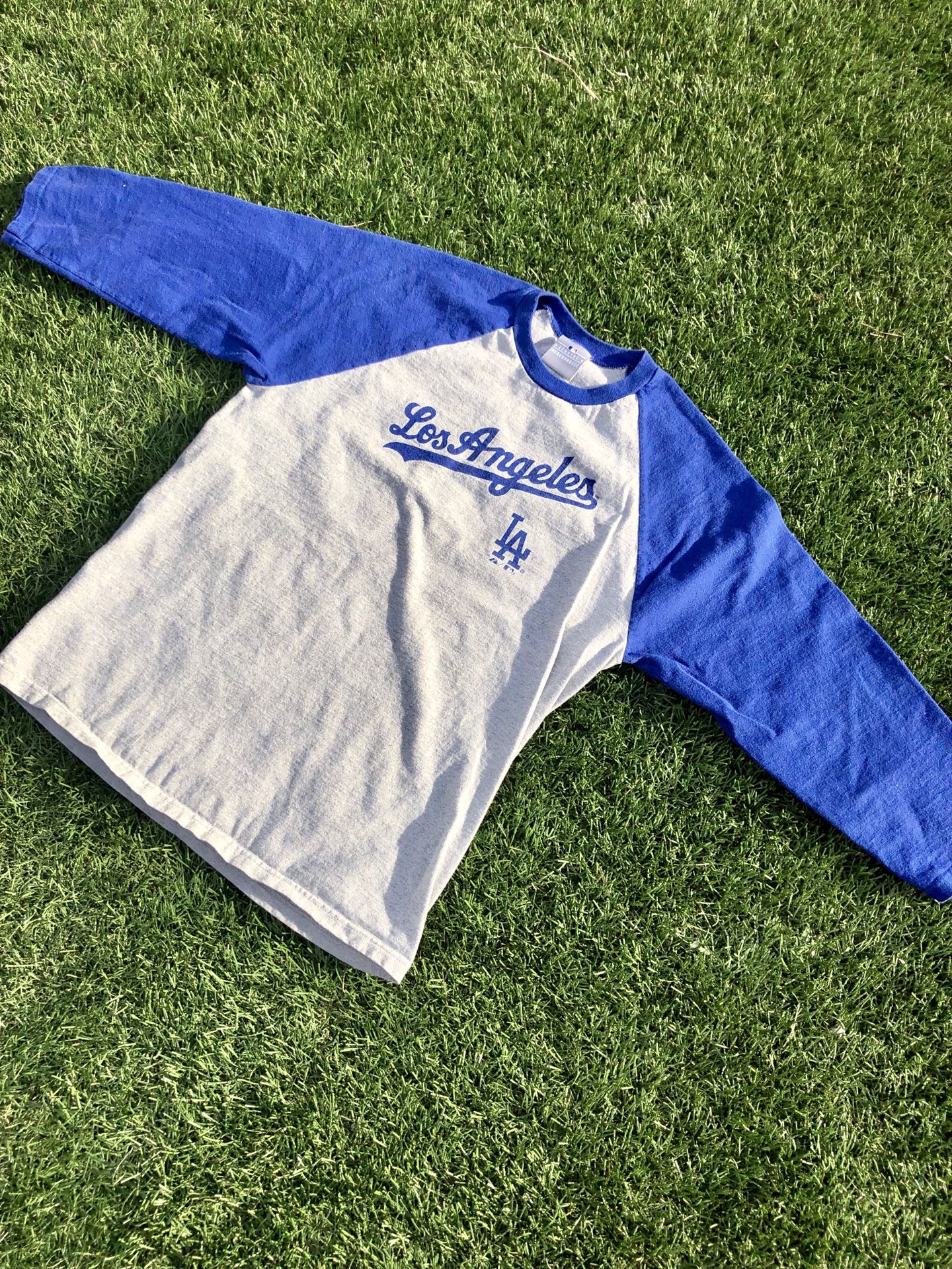 Vintage Los Angeles Dodgers AOP Shirt XL for Sale in Visalia, CA - OfferUp