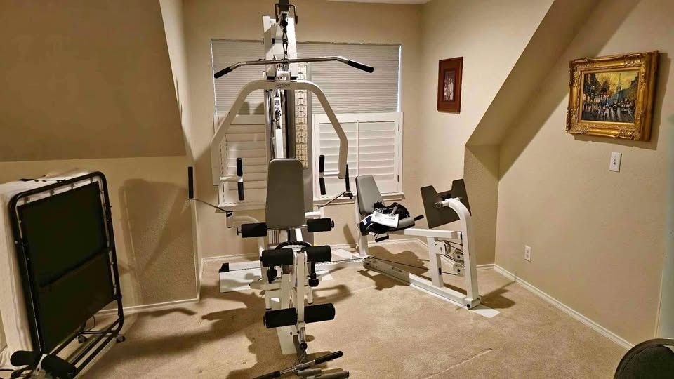 Tuff Stuff Pro Gym 200lbs w/ Leg Press - Can Deliver & Install