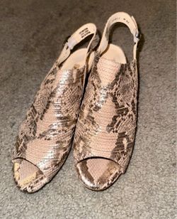Like new size 7 Paul Green Cheri Slingback leather snake skin Sandal