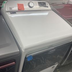 New Scratch And Dent Maytag Gas Dryer. 1 Year Warranty 