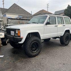 Jeep Pioneer 90