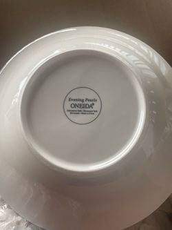Dish set Oneida “Evening Pearls” Dinnerware Set