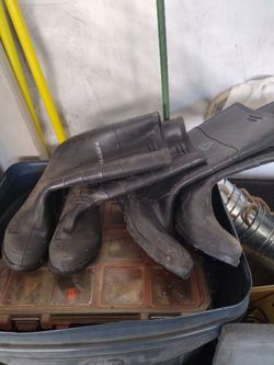 Size 7 m and women 6/ big boots size 12