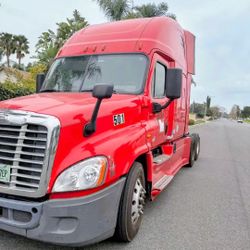 2017 Freightliner Cascadia 