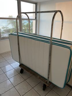 2 Twin Mattresses