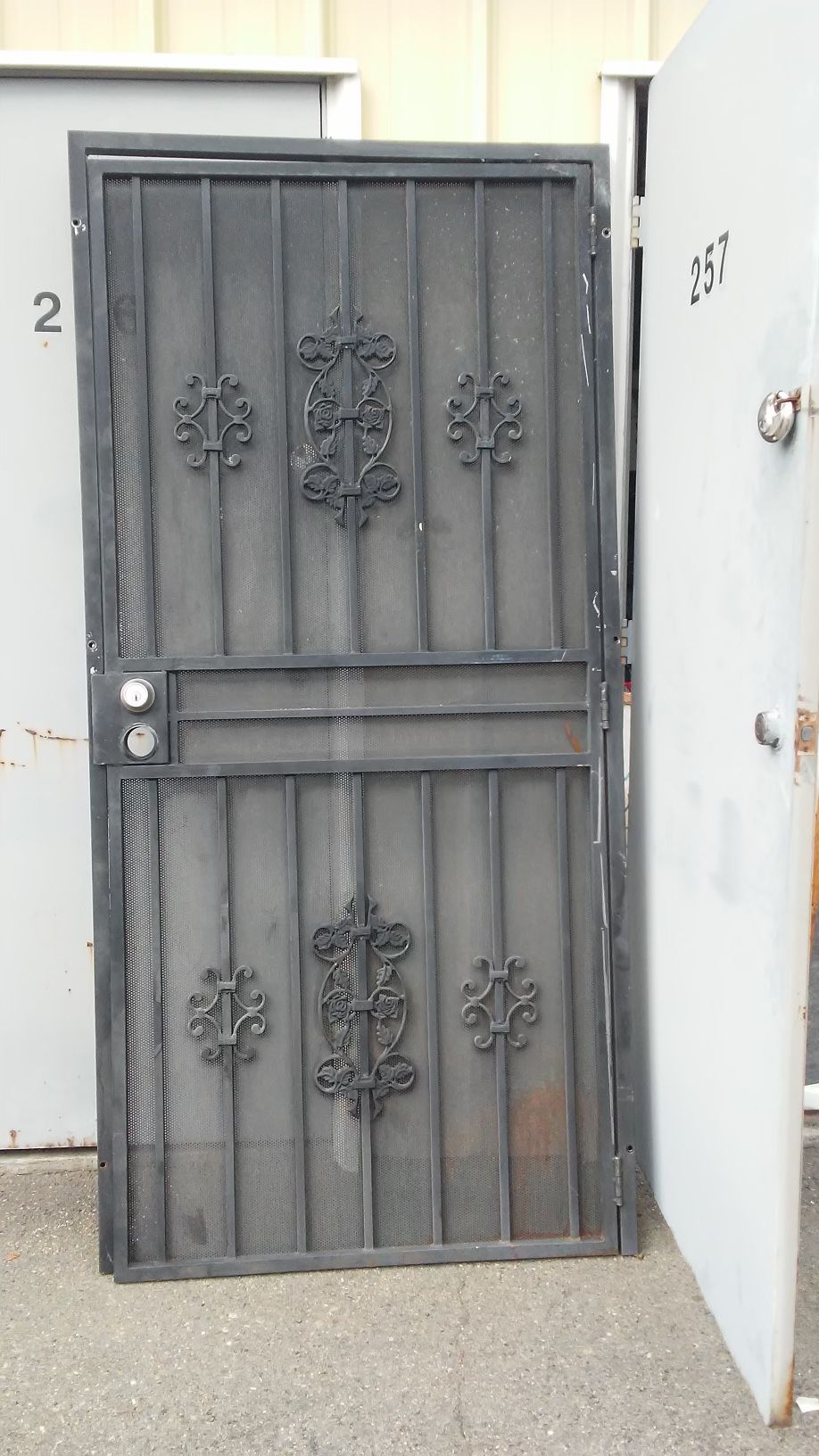 Heavy Duty Cast Iron Security Bars Set For Sale