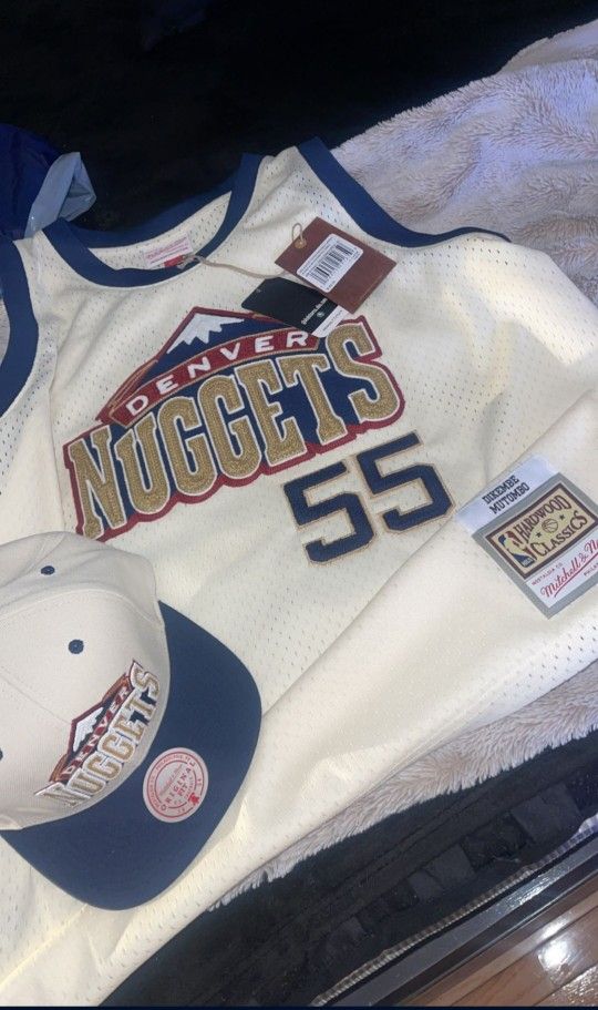 Mitchell And Ness 