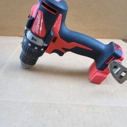 Milwaukee M18 18V Lithium-Ion Brushless Cordless 1/2 in. Compact Hammer Drill Tool Only