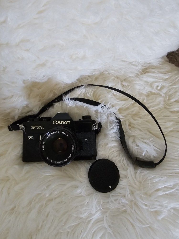 Canon FTB Vintage 35mm Film Camera