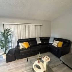 RECLINER SOFA - BLACK 