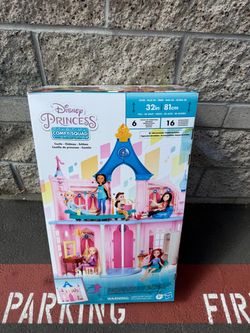 Disney Princess Comfy Squad Castle Playset