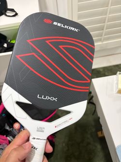 Selkirk Luxx Invicta control air Pickeball paddle