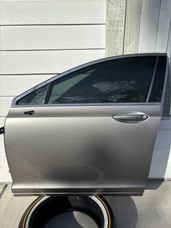 2013-2020 Lincoln MKZ Driver front Door Oem 