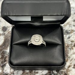 Ladies Diamond & Palladium Wedding Set