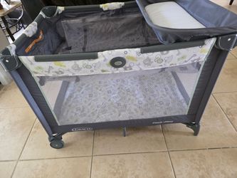 Graco Pack and Play with changing table.